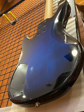 画像をギャラリービューアに読み込む, G&amp;L エレクトリックベース　TR L-2000
