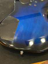 ギャラリービューアG&amp;L エレクトリックベース　TR L-2000に読み込んでビデオを見る
